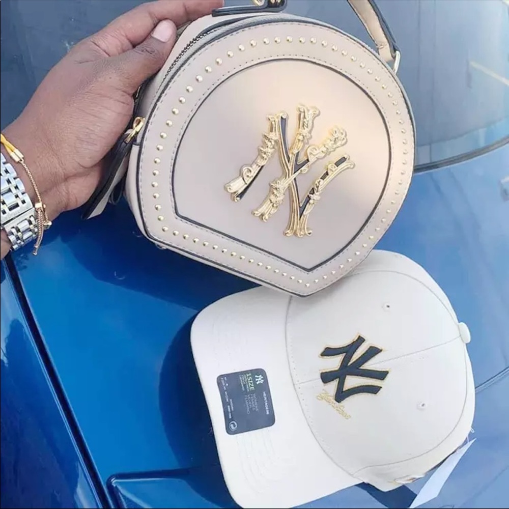 SOLD OUT NYC  Crossbody Bag and Hat🤎